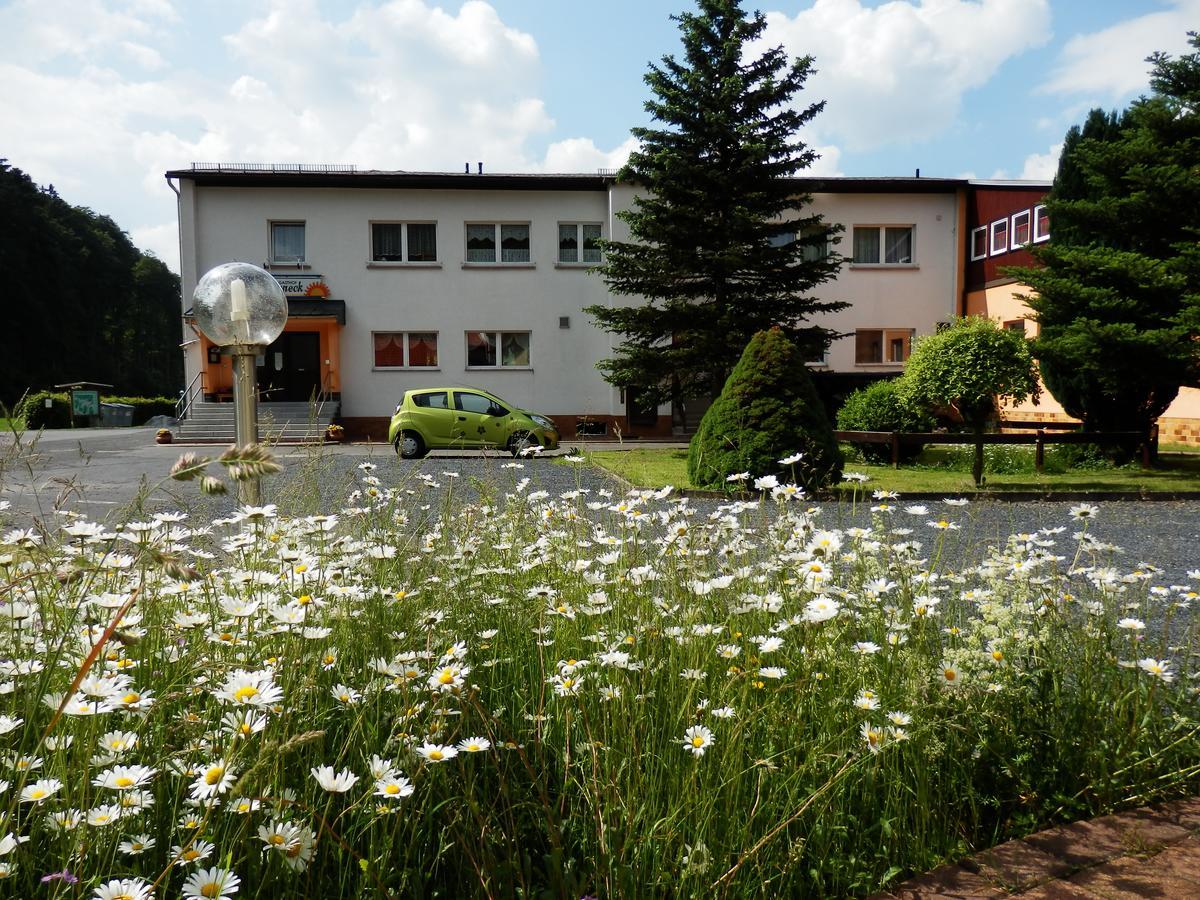 Hotel Und Gasthof "Sonneneck" Schalkau Buitenkant foto