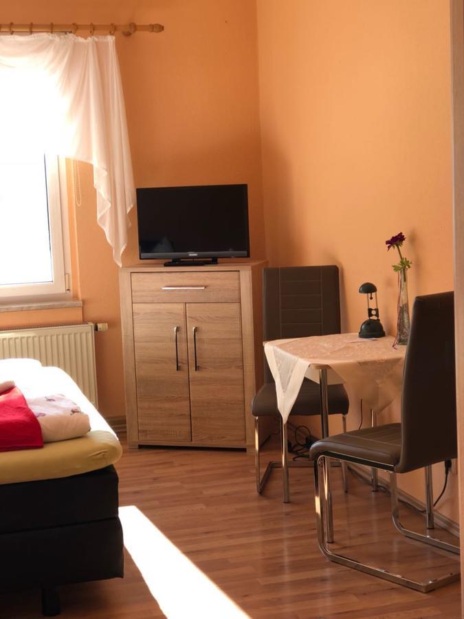 Hotel Und Gasthof "Sonneneck" Schalkau Buitenkant foto